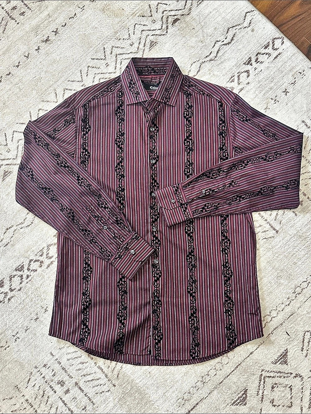 Cultura International Men's Burgundy Velvet Flocked Baroque Stripe Shirt M